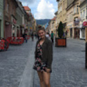 Meet your Posher, Alexandra